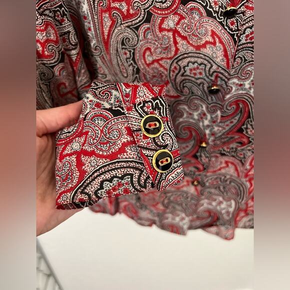 St. John Collection Red Paisley Print Silk Collared Button Up Blouse Size 10 - Picture 4 of 9